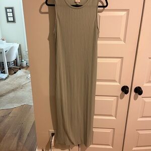 A New Day Green Ribbed Pleated Maxi Dress